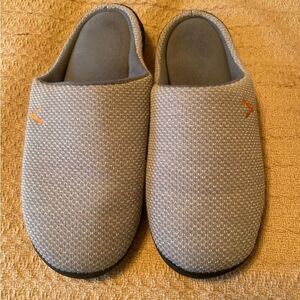 VONMAY Men's Slippers Two-Tone Cozy House Shoes Open Back Memory Foam slip ons